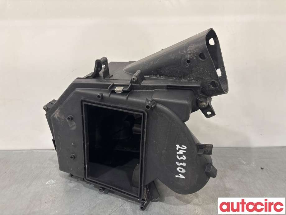 Luftfilterboks til Volvo XC70, 2005-2007 (Type I, Fase 2)  (VOLVO|30636830)