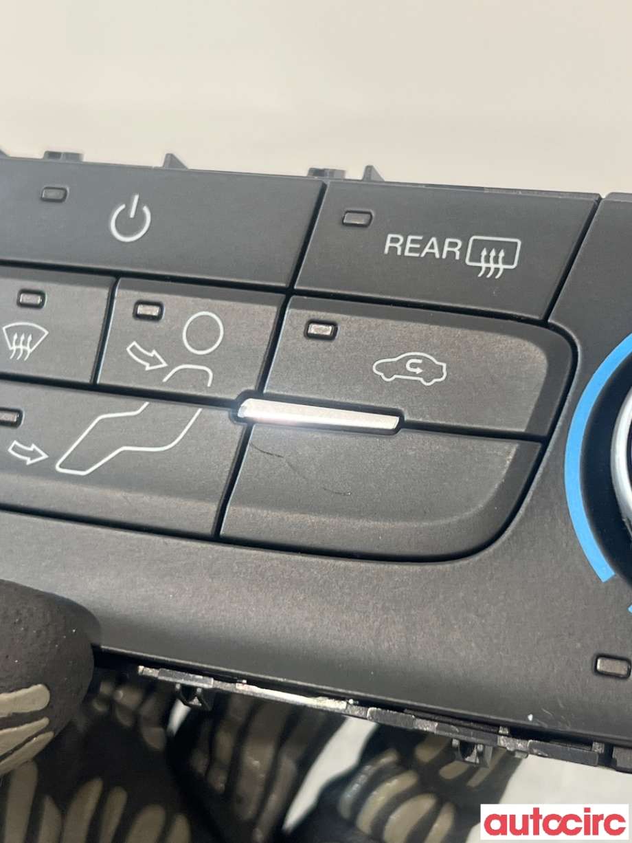 Varmeapparat betjening til Ford Transit Connect 2018-->> Type II, Fase 2 (FORD|2595719||KT1T-19980-CAC)