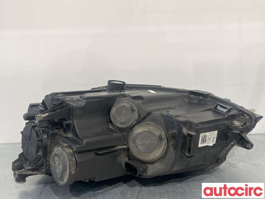 Frontlykt høyre halogen til VW Golf VII 2012-2017 (Fase 1) (VOLKSWAGEN|5G1941006E||5G1941006)