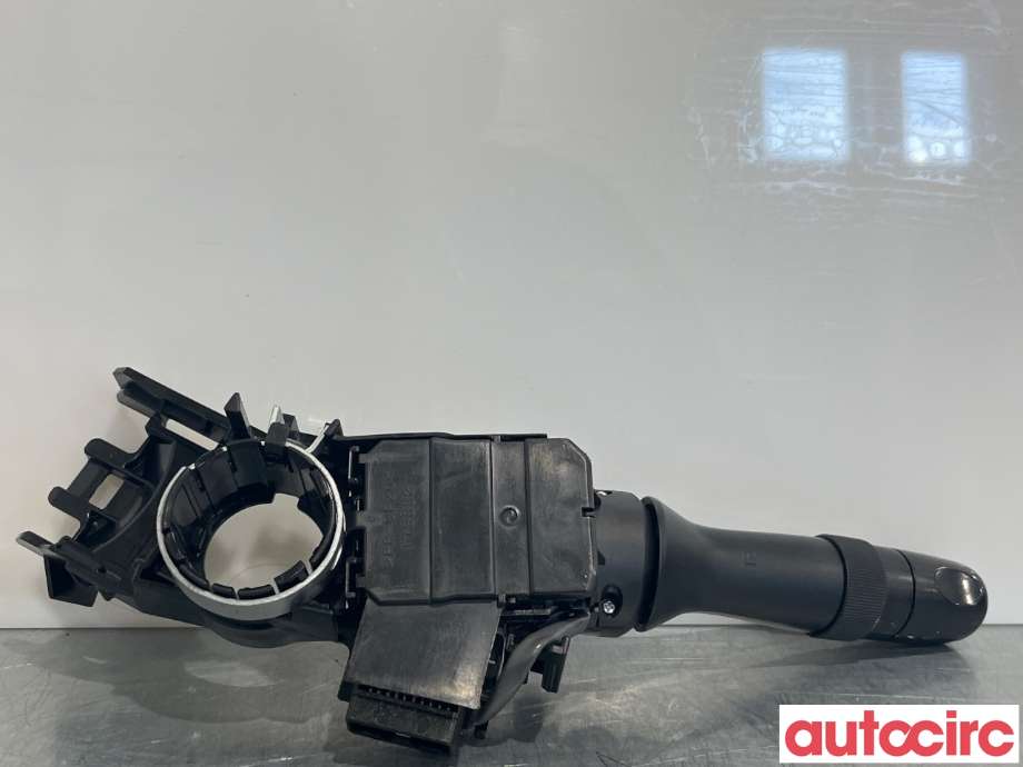 Bryter blink til Toyota RAV4 2009-2013 (Type III, Fase 2)  (TOYOTA|8414042111|)