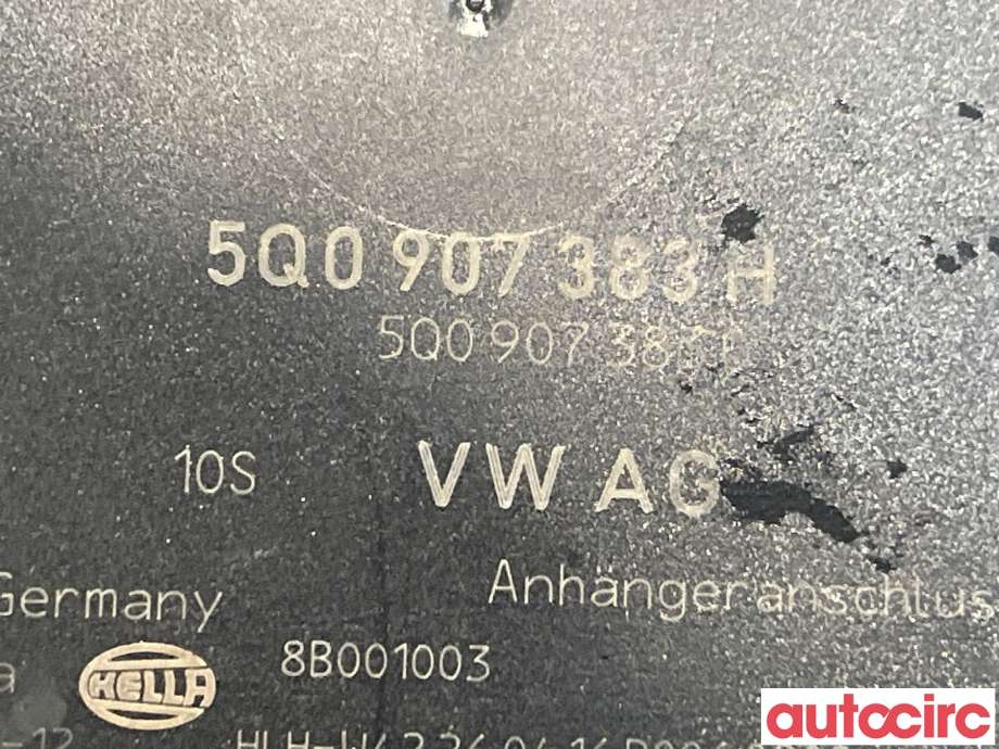 Styreenhet hengerfeste til Škoda Superb 2015-->> (Type III)  (SKODA|5Q0907383H|)
