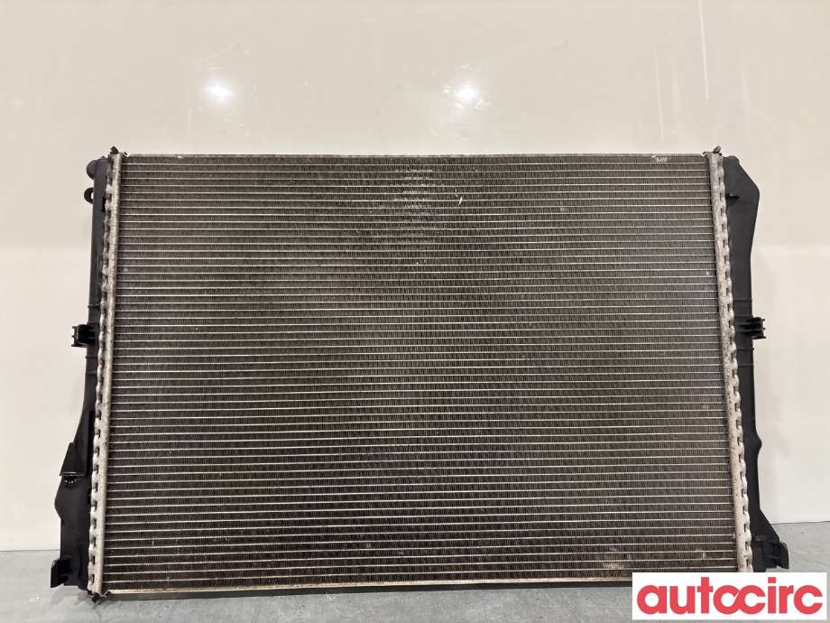 Radiator (automat gir) til Mercedes C-Klasse 2014-2018 (Fase 1) (W205) (W205) (MERCEDES|A0995002203|)