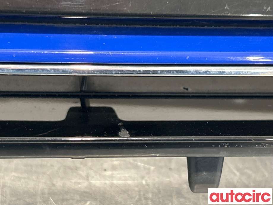 Grill til VW e-Golf 2014-2017 (Fase 1)  (VOLKSWAGEN|5GE853651|)
