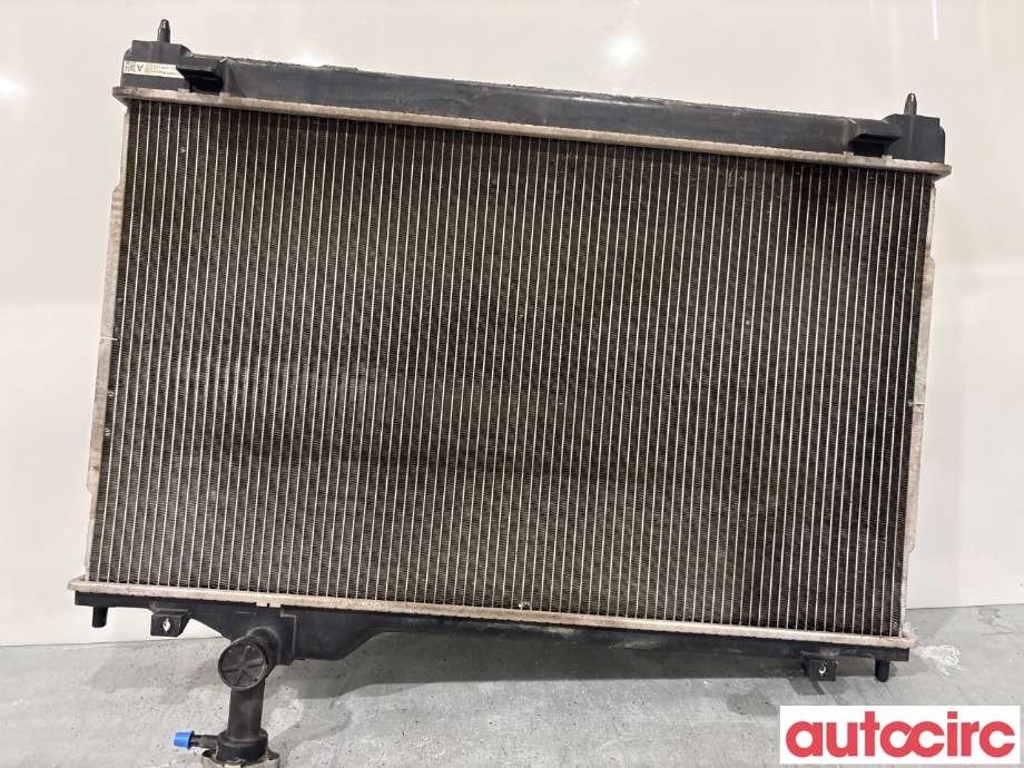 Radiator (automat gir) til Mitsubishi Outlander 2015-->> (Type III, Fase 2)  (MITSUBISHI|1350A601|)