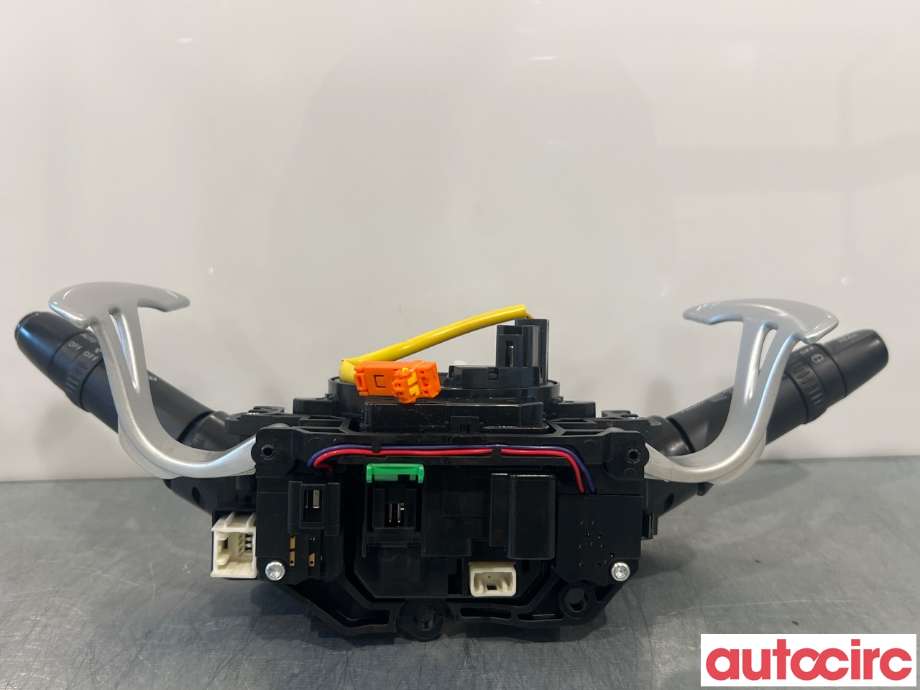 Bryter combi til Mitsubishi Outlander 2015-->> (Type III, Fase 2) (MITSUBISHI|8600A581||8617A240)