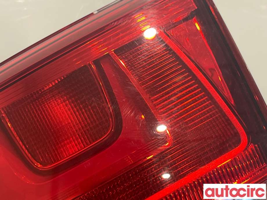 Baklykt høyre indre til VW Golf VII 2012-2017 (Fase 1)  (VOLKSWAGEN|5G0945094AC|)