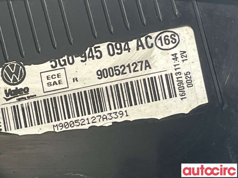 Baklykt høyre indre til VW Golf VII 2012-2017 (Fase 1)  (VOLKSWAGEN|5G0945094AC|)