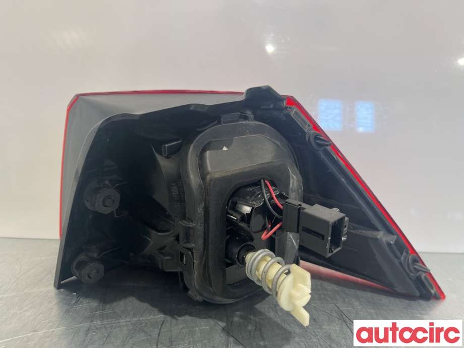 Baklykt venstre til VW Golf VII 2012-2017 (Fase 1)  (VOLKSWAGEN|5G0945095M)