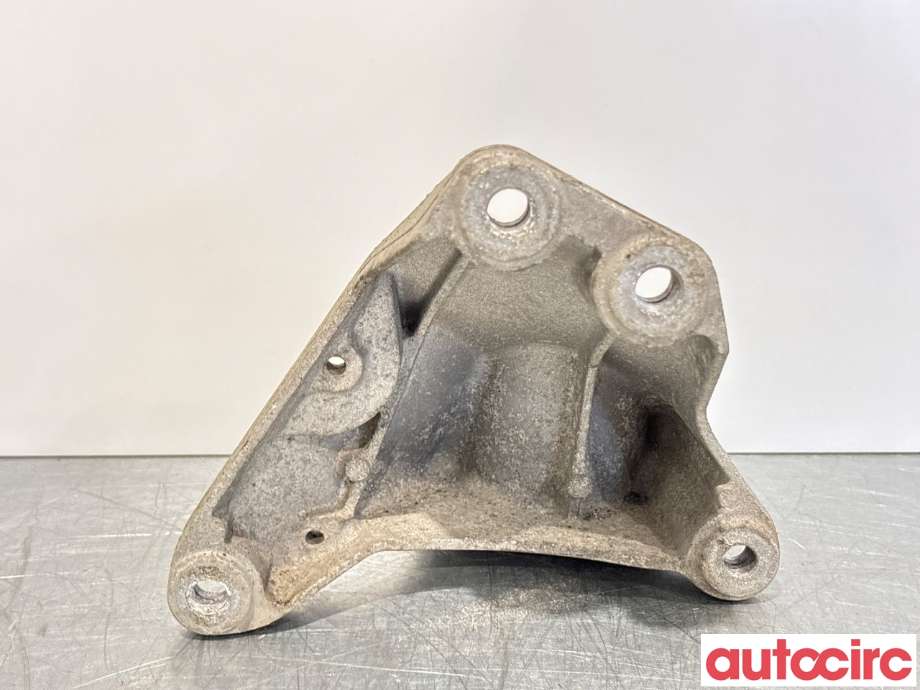 Girkassefeste til Audi A6, Allroad 2006-2008 (Type II, Fase 1) (C6) (C6) (AUDI|4F0399113B|)