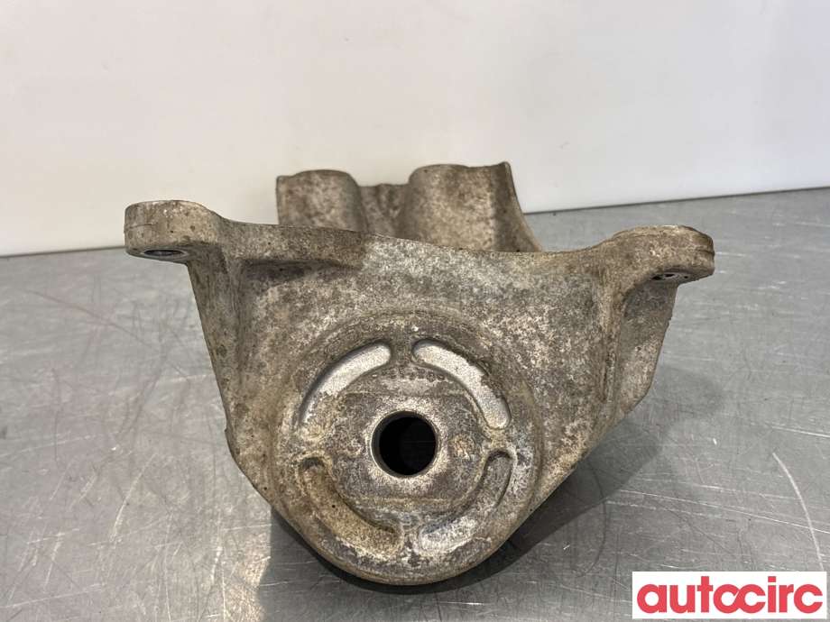 Girkassefeste til Audi A6, Allroad 2006-2008 (Type II, Fase 1) (C6) (C6) (AUDI|4F0399114B|)
