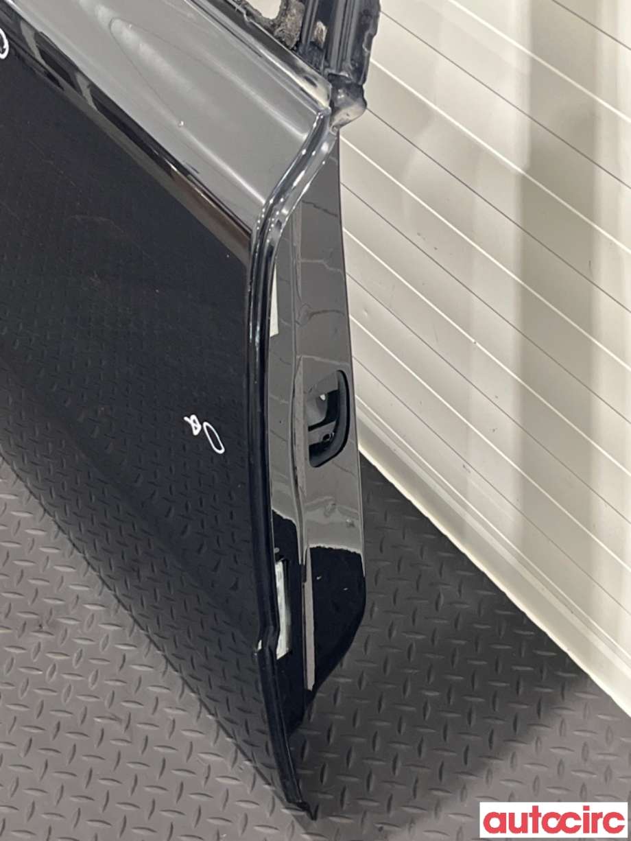 Dør høyre bak til Volvo XC70 2008-2013 (Type II, Fase 1)  (VOLVO|32228897|)