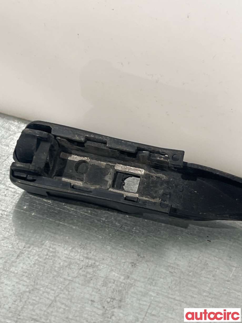Viskerarmer frontrute til Mercedes Vito 2014-->> (W447) (W447) (MERCEDES|A4478200100|)