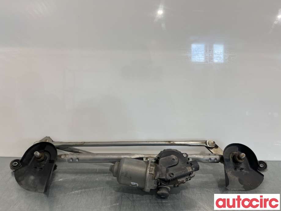 Viskermotor frontrute til Mitsubishi Outlander, 2015-->> (Type III, Fase 2)  (MITSUBISHI|8250B085)