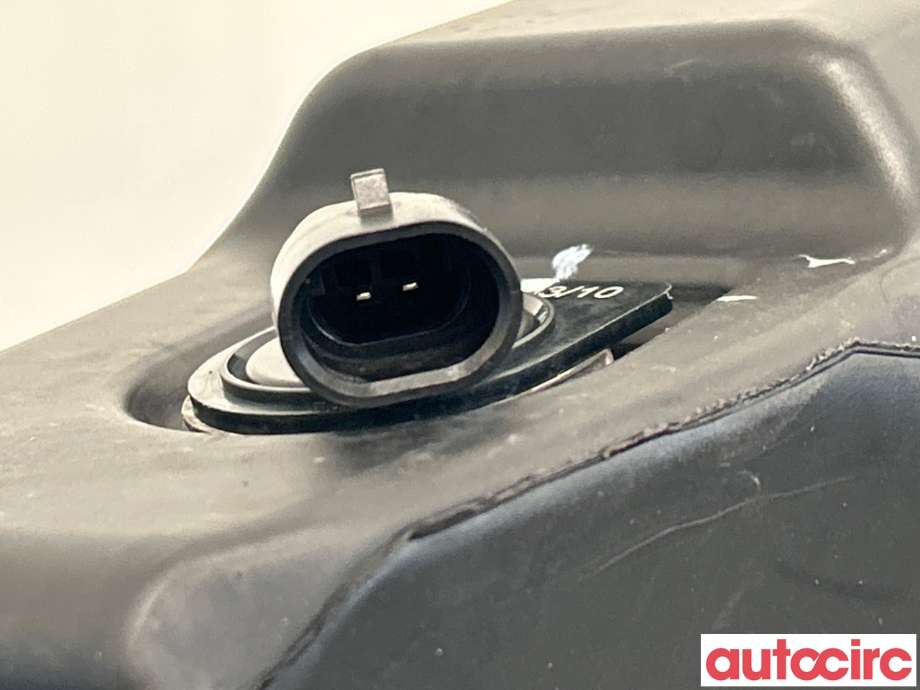 Spylertank til Tesla Model Y 2021-2024 (Type I) (TESLA|1607948-00-B|)