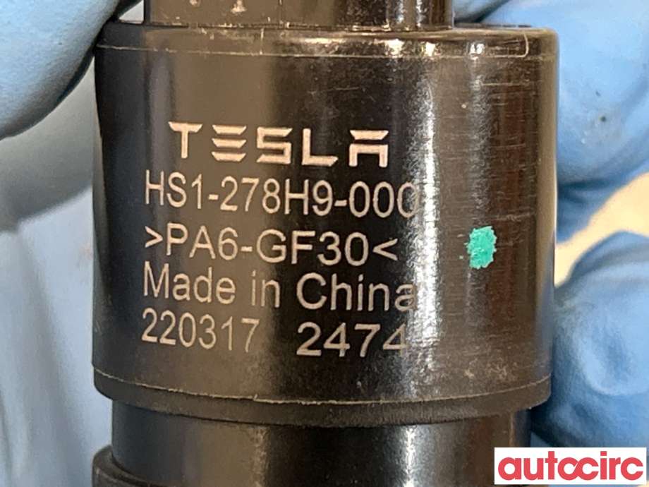 Spylerpumpe foran til Tesla Model Y 2021-2024 (Type I)  (TESLA|1607953-01-A||HS1-278H9-000)