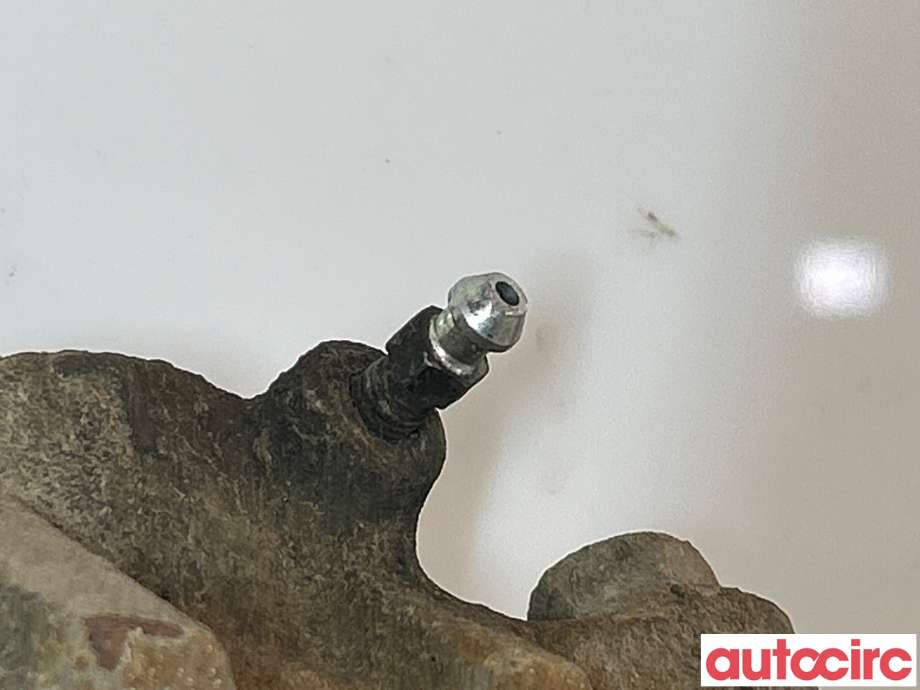 Bremsecaliper venstre foran til Mitsubishi Outlander 2015-->> (Type III, Fase 2)  (MITSUBISHI|MR370775|)