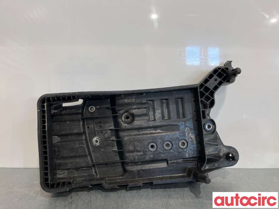 Batterikasse/feste til Škoda Kodiaq, 2017-->>  (SKODA|5QF915331C)