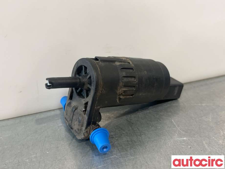 Spylerpumpe foran til VW e-Golf 2014-2017 (Fase 1)  (VOLKSWAGEN|1K6955651|)