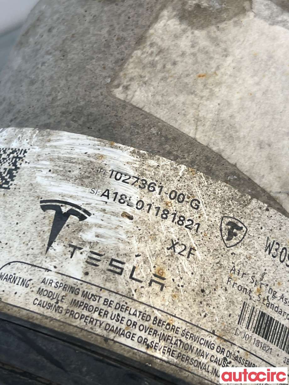 Fjær foran nivå luftpute/belg til Tesla Model X 2016-->>  (TESLA|1027361-00-G|)