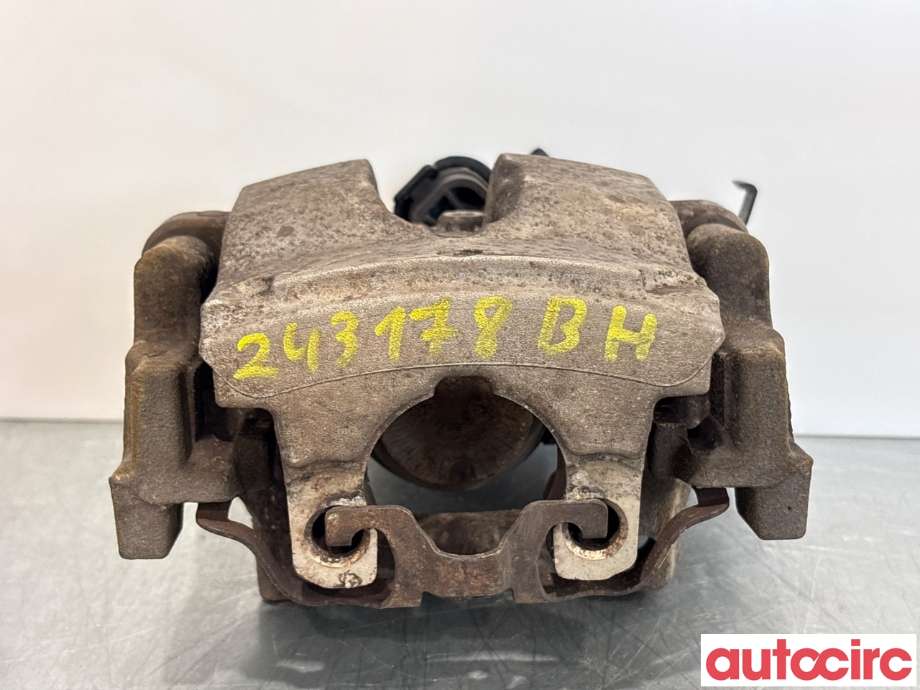Bremsecaliper høyre bak til Mercedes C-Klasse, 2014-2018 (Fase 1) (W205) (W205) (MERCEDES|A2054230481)