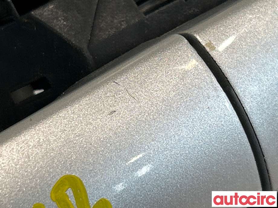 Dørhåndtak utv høyre bak til VW Tiguan 2011-2016 (Type I, Fase 2)  (VOLKSWAGEN|5N0837205M|5N0839885H|)