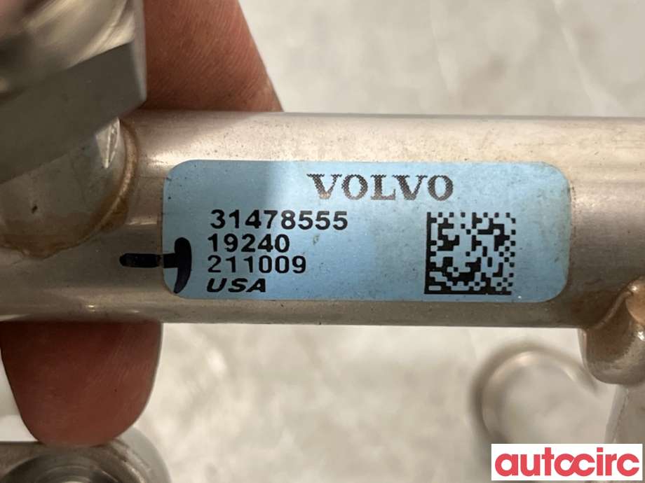 Dyseskinne (fuelrail) til Volvo XC60 2017-->> (Type II)  (VOLVO|31432775||31478555)