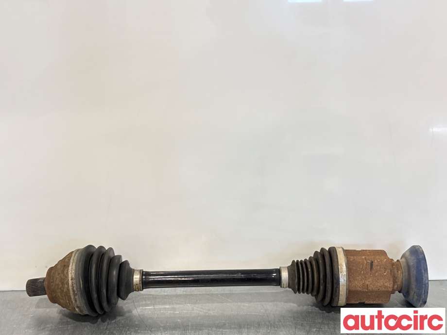Drivaksel høyre foran til VW Tiguan 2011-2016 (Type I, Fase 2)  (VOLKSWAGEN|5N0407766DX||5WA407272R)