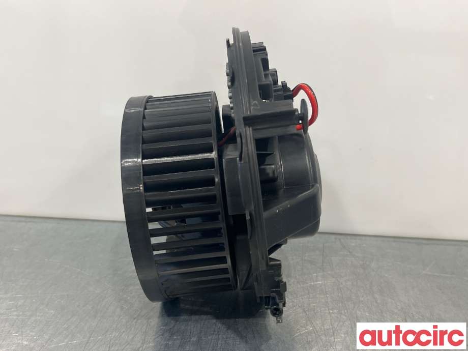 Varmeapparat motor til VW Passat 2015-2019 (Fase 1) (B8) (B8) (VOLKSWAGEN|5WB819021D||3Q1819021A)