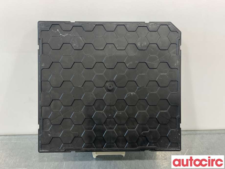 Styreenhet comfort (BCM) til VW Passat 2015-2019 (Fase 1) (B8) (B8) (VOLKSWAGEN|5Q0937086AK|F005V01739)