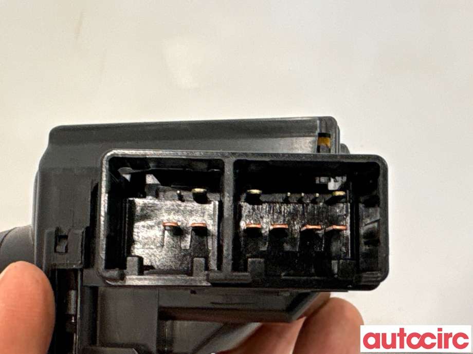 Bryter visker til Toyota Avensis 2009-2015 (Type III, Fase 1)  (TOYOTA|8465205210||05210)