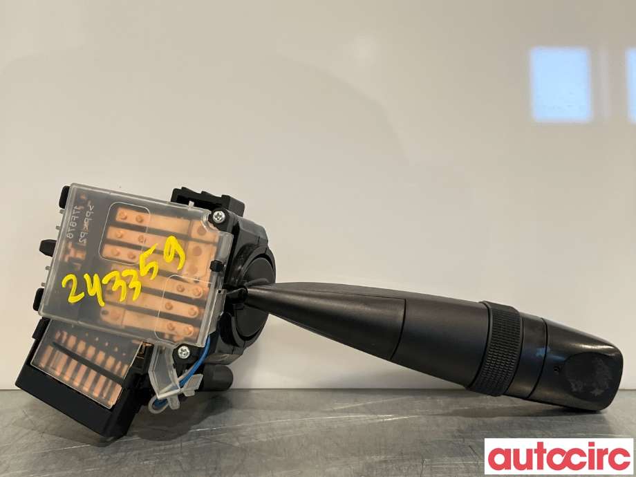 Bryter blink til Suzuki SX4 S-CROSS 2013-->> (Type II)  (SUZUKI|37210-61M50)