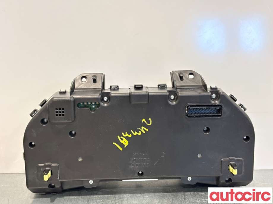 Instrumentpanel til Toyota Avensis 2009-2015 (Type III, Fase 1) (TOYOTA|8380005M10|MB257460-5000|83800-05M10)
