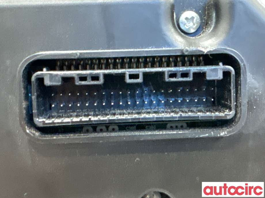 Instrumentpanel til Toyota Avensis 2009-2015 (Type III, Fase 1) (TOYOTA|8380005M10|MB257460-5000|83800-05M10)