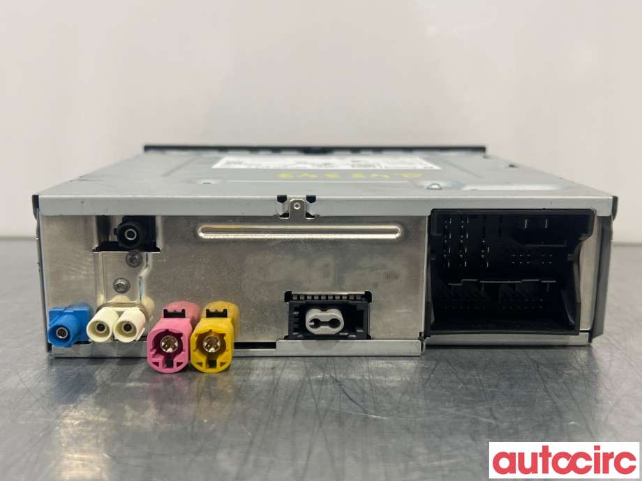 Bilstereo navigasjon til VW e-Golf 2014-2017 (Fase 1)  (VOLKSWAGEN|3Q0035874A|28486357)