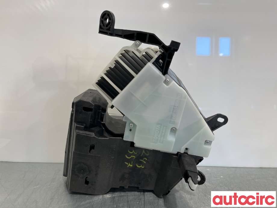 Multimedia display (MCU - Media Controller Unit) til Toyota Prius +7 2012-2020 (Type III) (stasjonsvogn) (stasjonsvogn) (TOYOTA|8316847020)