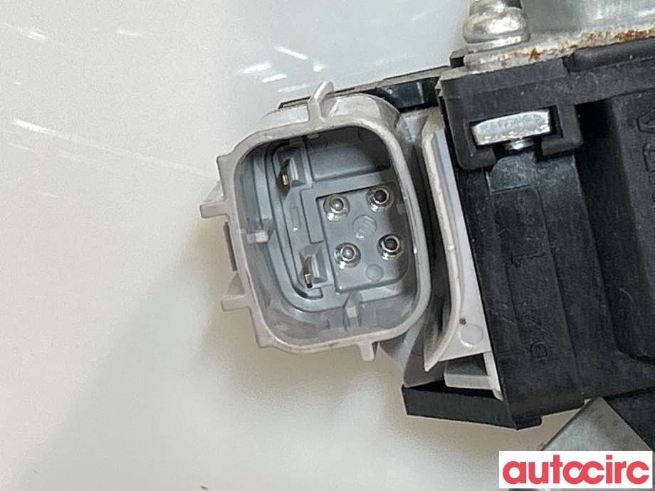 Ruteheis høyre foran til Nissan NV200 2010-2019  (NISSAN|80720BJ00B|80730BJ30A|80700BJ30B0C)