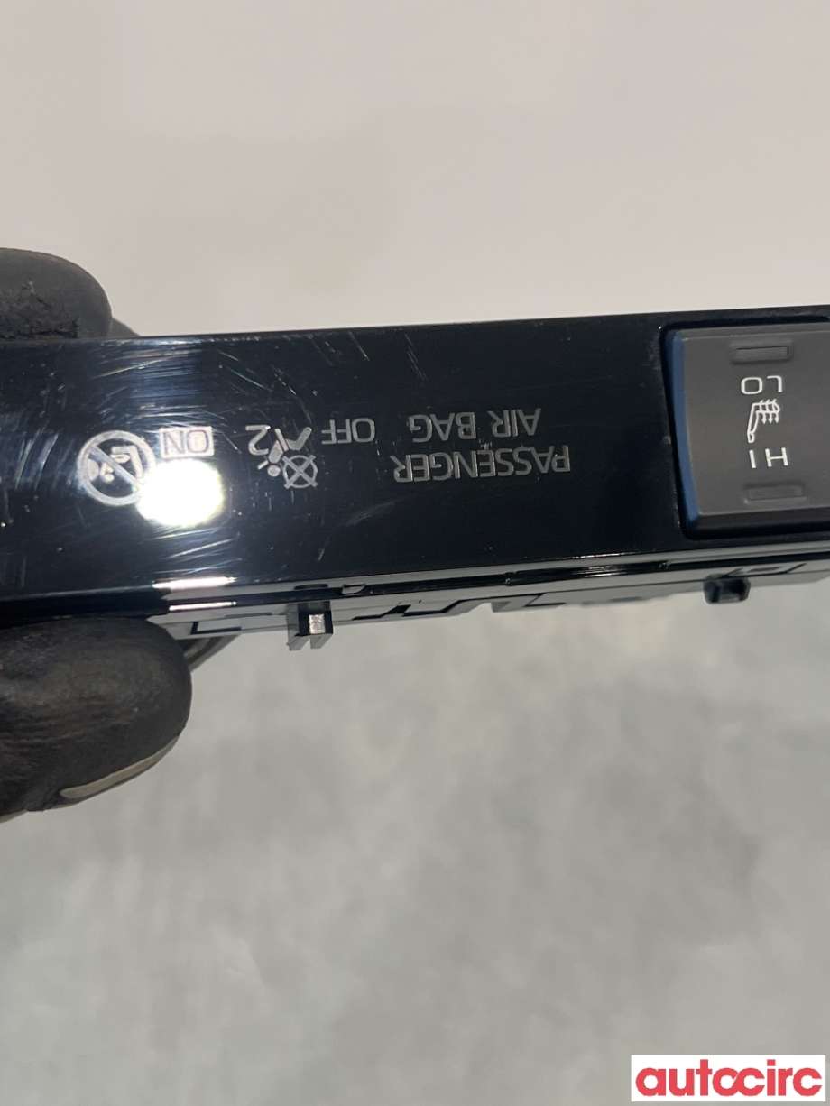 Bryter setevarme til Suzuki Across 2020-->>  (SUZUKI|T8395-04254||83950-42540)