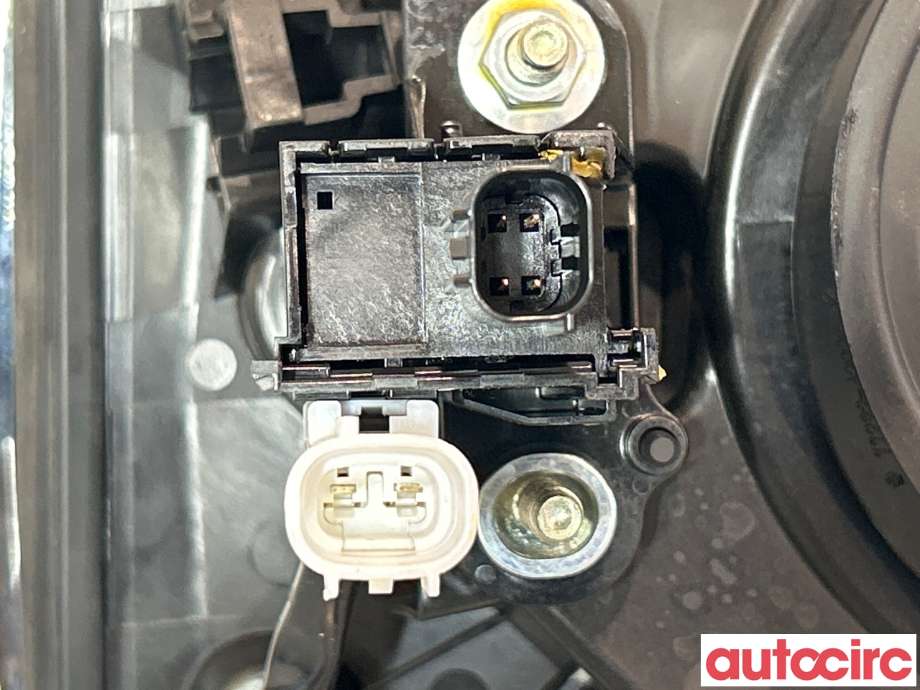 Batterilader inntak/luke til Suzuki Across 2020-->>  (SUZUKI|T5840-94201-000||58409-42010)