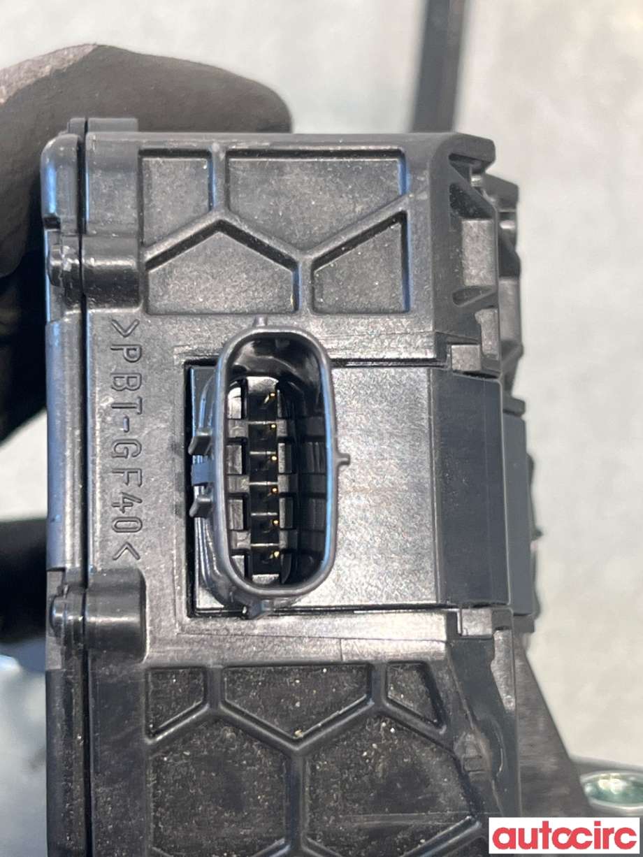 Pedal gass til Suzuki Across 2020-->>  (SUZUKI|T7811-03313|)