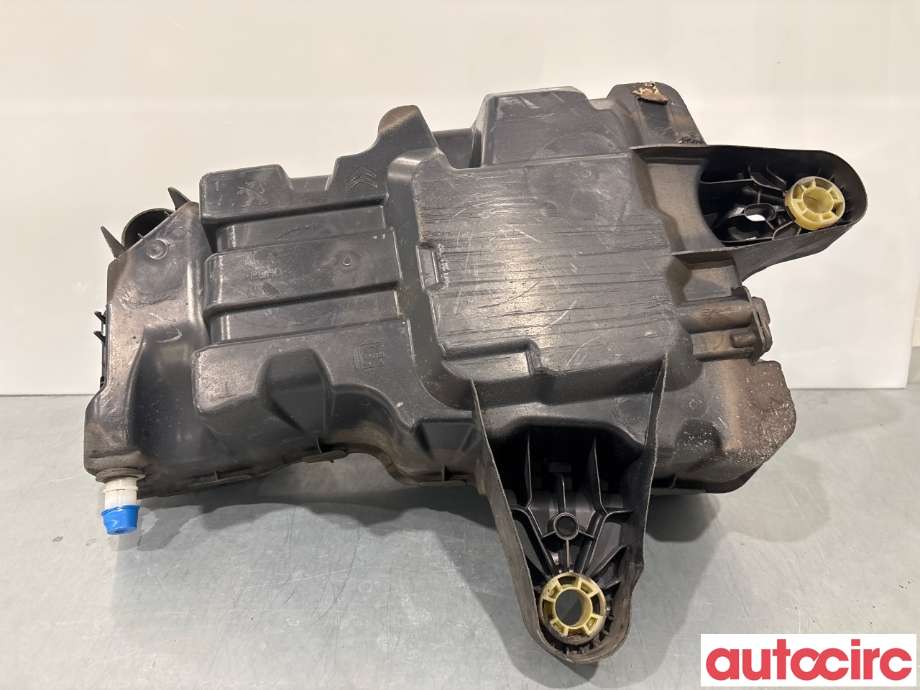 AdBlue tank til Peugeot Partner 2019-->> (Type III) (PEUGEOT|9817601880|)