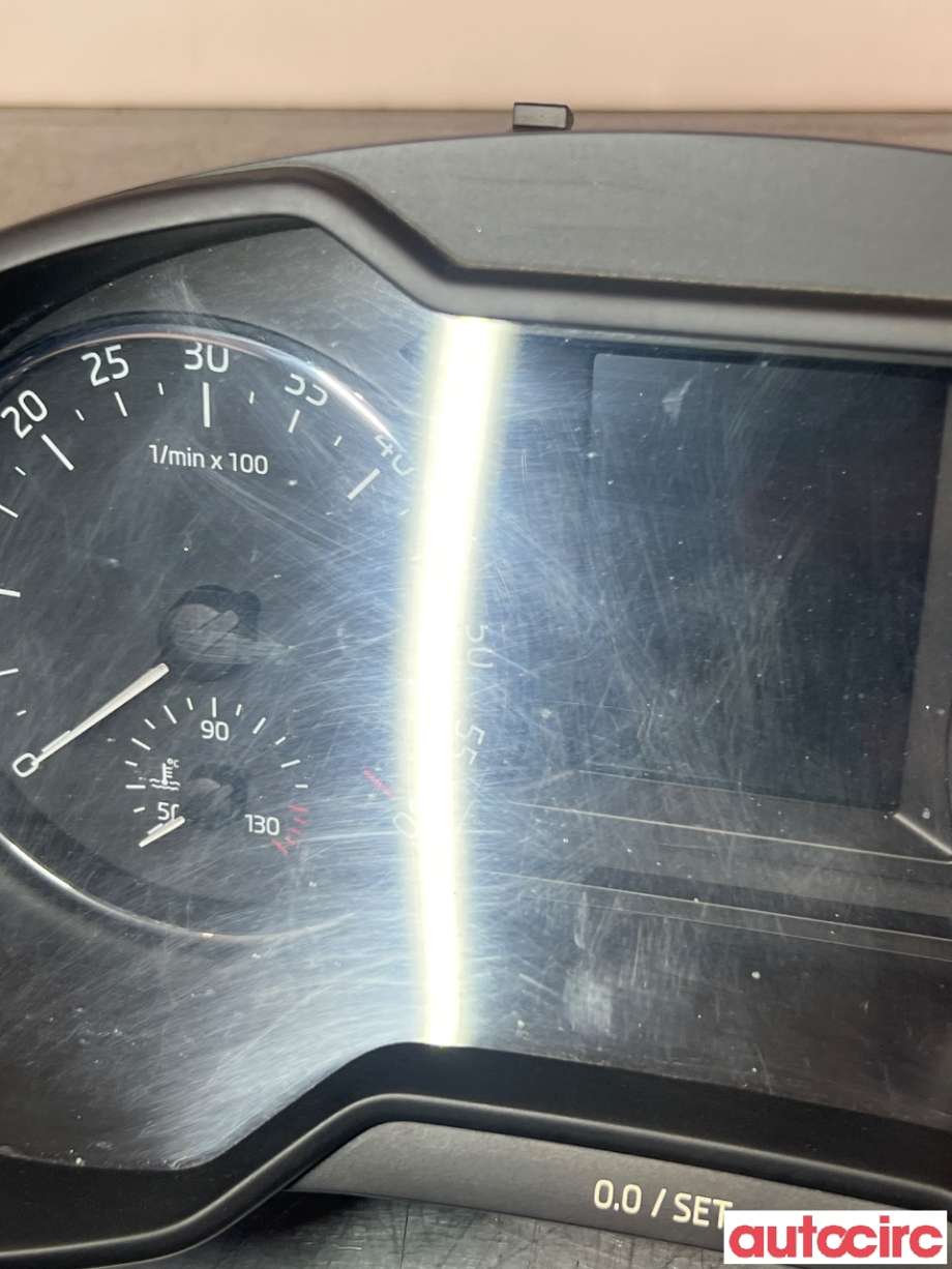 Instrumentpanel til Škoda Octavia 2013-2016 (Type III, Fase 1) (SKODA|5E0920871D|)