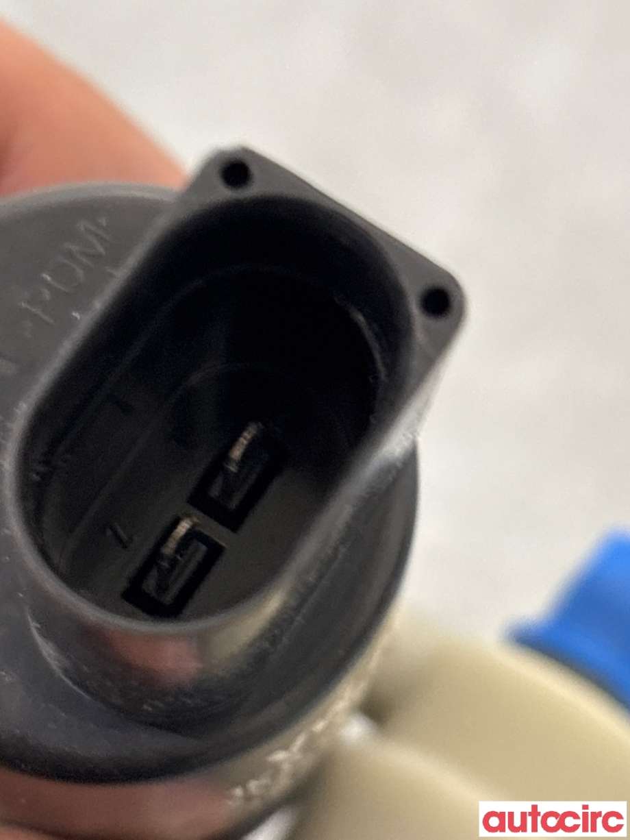 Spylerpumpe foran til VW Passat 2015-2019 (Fase 1) (B8) (B8) (VOLKSWAGEN|1K6955651)
