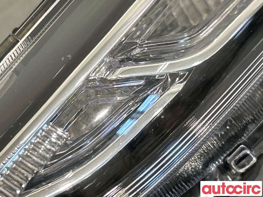Frontlykt venstre halogen til Hyundai Kona 2017-2021 (Type I, Fase 1)  (HYUNDAI|92207J9000|)