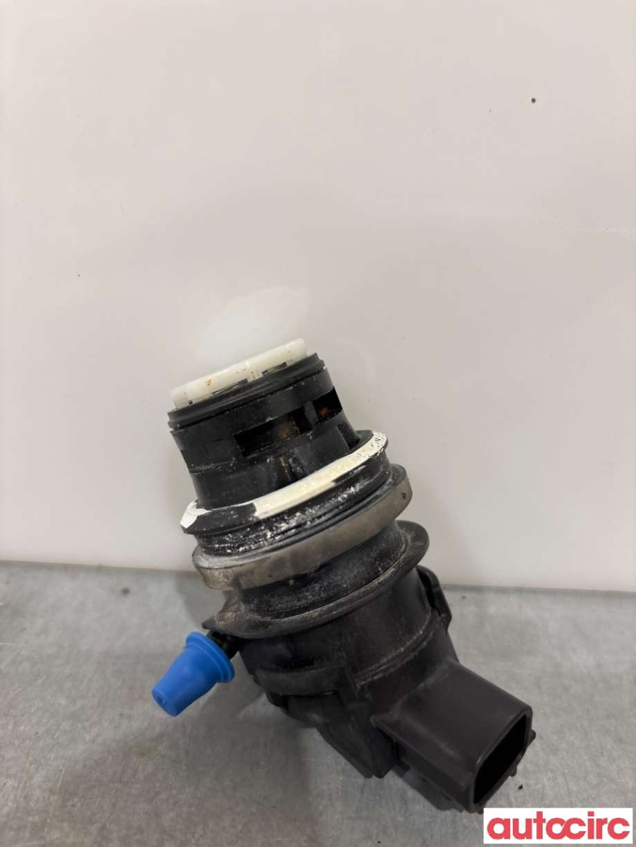 Spylerpumpe foran til Toyota Prius +7 2012-2020 (Type III) (stasjonsvogn) (stasjonsvogn) (TOYOTA|8533047010|)
