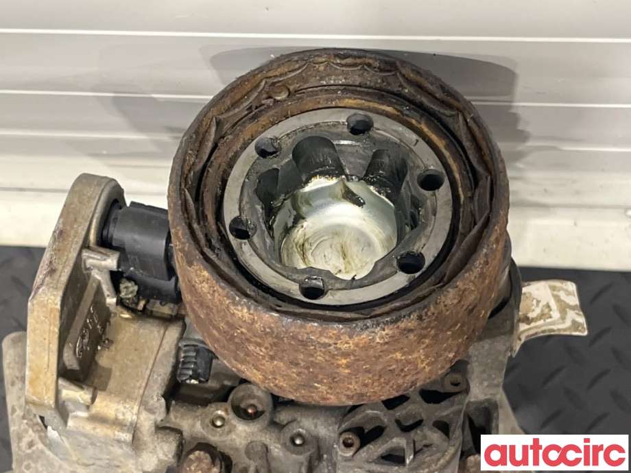 Kardang klokke bak til Ford Kuga 2008-2012 (Type I)  (FORD|1590823||9V4N-4N053-BD)