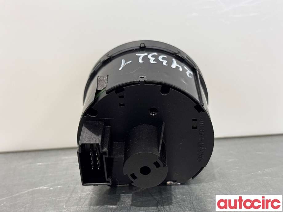 Bryter lys til VW Tiguan 2011-2016 (Type I, Fase 2)  (VOLKSWAGEN|3C8941431A|)