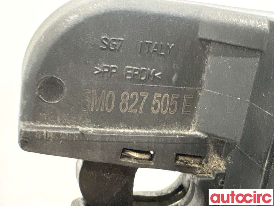 Baklukelås til VW Tiguan 2011-2016 (Type I, Fase 2) (VOLKSWAGEN|5M0827505E||5M0827505H)