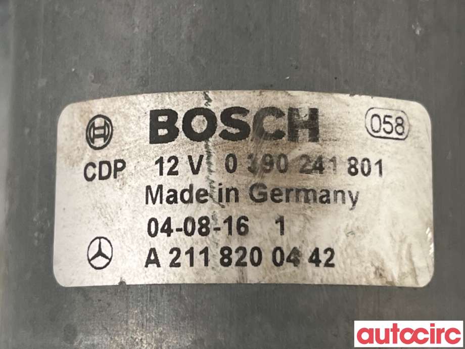 Viskermotor frontrute til Mercedes E-Klasse 2002-2006 (Fase 1) (W211) (W211) (MERCEDES|A2118201340|0390241801|A2118200442)
