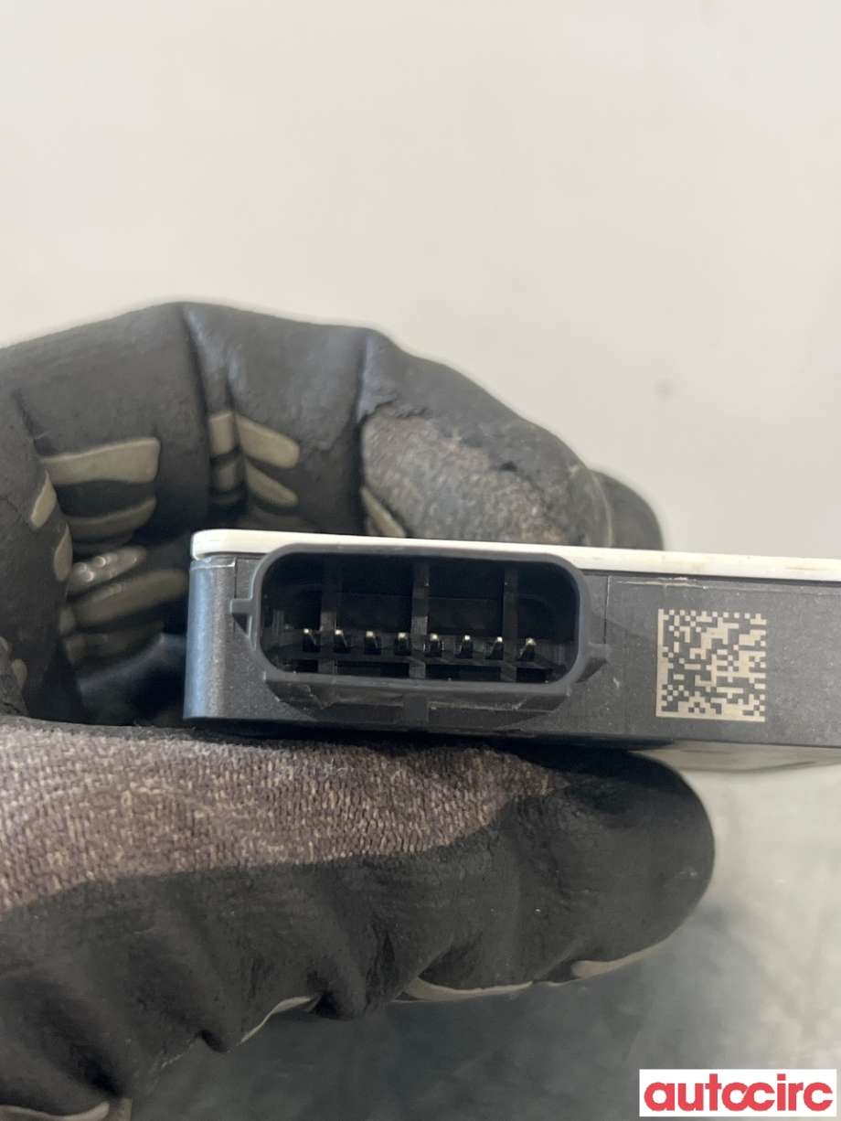 Sensor radar til Volvo EX30 2023-->> (VOLVO|80016228|6608139115)