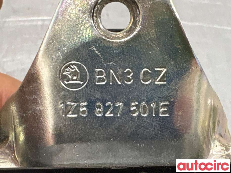 Baklukelås til Škoda Octavia 2009-2013 (Type II, Fase 2) (SKODA|1Z5827501E|)